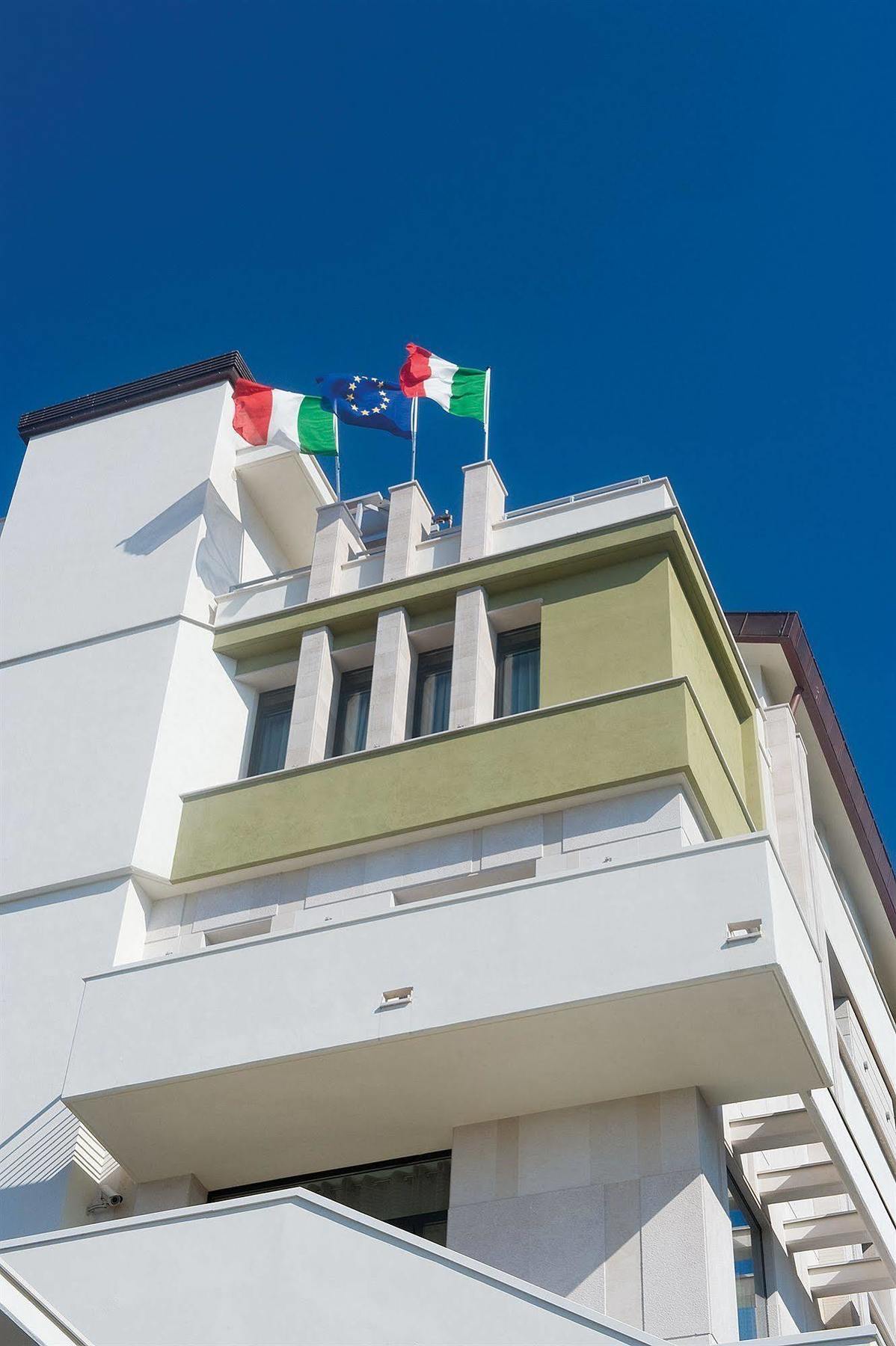 Hotel Vittoria San Giovanni Rotondo Ngoại thất bức ảnh