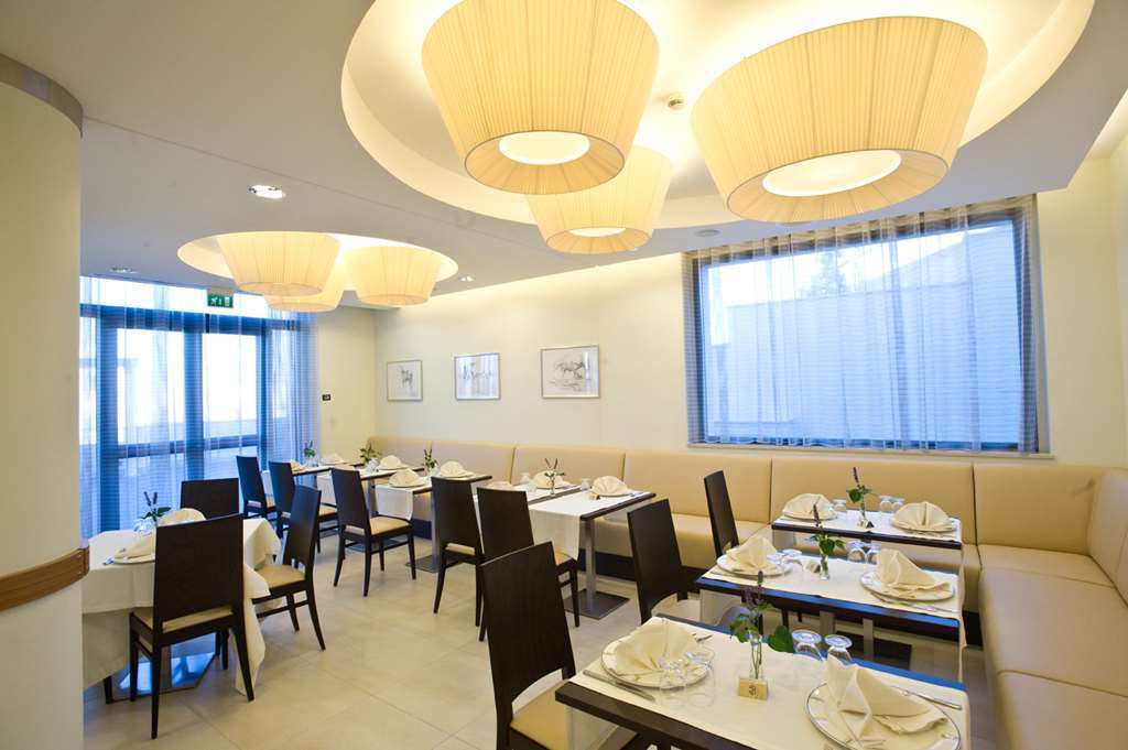 Hotel Vittoria San Giovanni Rotondo Nhà hàng bức ảnh